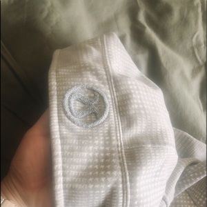Lululemon hoody, never washed, like NEW